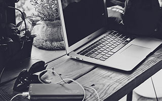 烟台一职校19岁男生被室友用锐器捅死，案件正在调查中